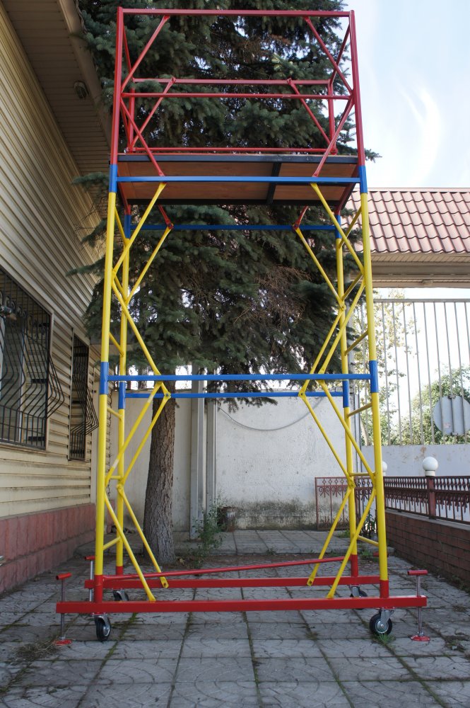 Вышка-тура ВСР-1 (0,7 х 1,6 м), Н - 3,9м (рабочая высота 4,7м)