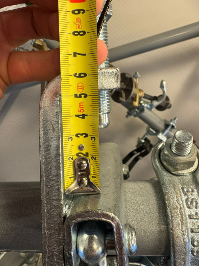 замер толщины уголка или швеллера.