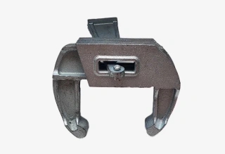 Замок клиновой литой оцинкованный