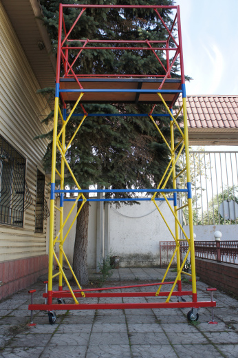 Вышка-тура ВСР-1 (0,7 х 1,6 м), Н - 3,9м (рабочая высота 4,7м)